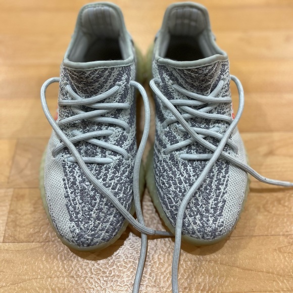 Adidas YEEZY 350 V2 Blue Tint Size Men’s 5 - Picture 1 of 4